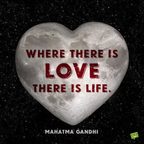 Цитата Ганди о любви к годовщине.