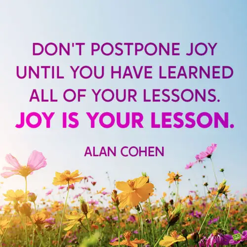 Good Morning motivational quote about focusing on what really matters. | Birthday Wishes Expert Good morning inspirational quote on image with wild flowers.
