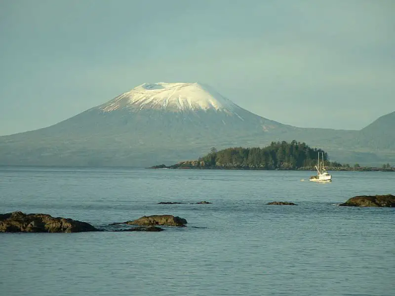 The Eruption of Mount Edgecumbe